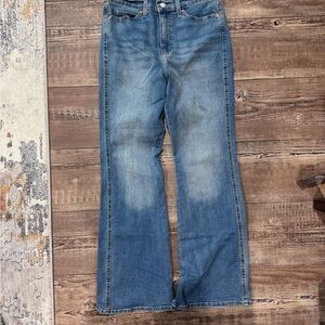 Signature by Levi Strauss High-Rise Flare Jeans in Blue